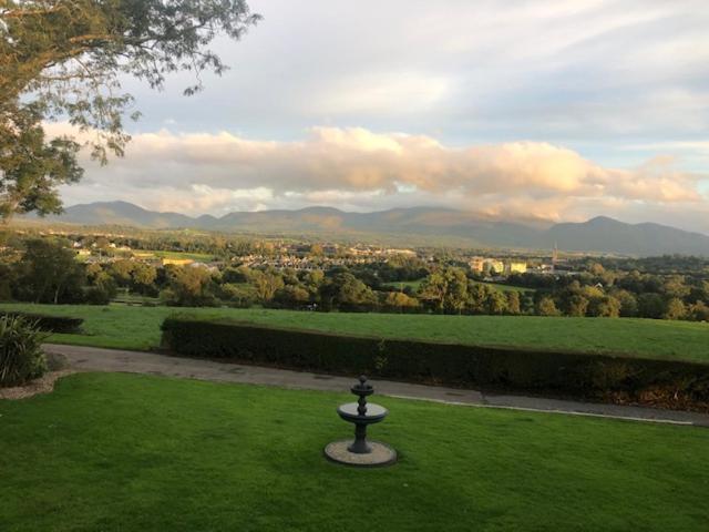 Views Of Killarney Apartment Bagian luar foto